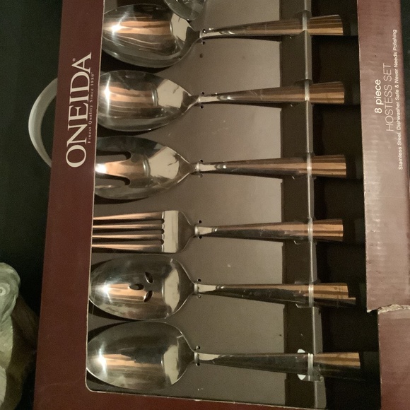 Oneida 8 pc stainless steel serving spoon set - Picture 3 of 4